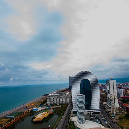 Sea View Apartment Near To The Dancing And Music Fountains Batumi Exterior photo