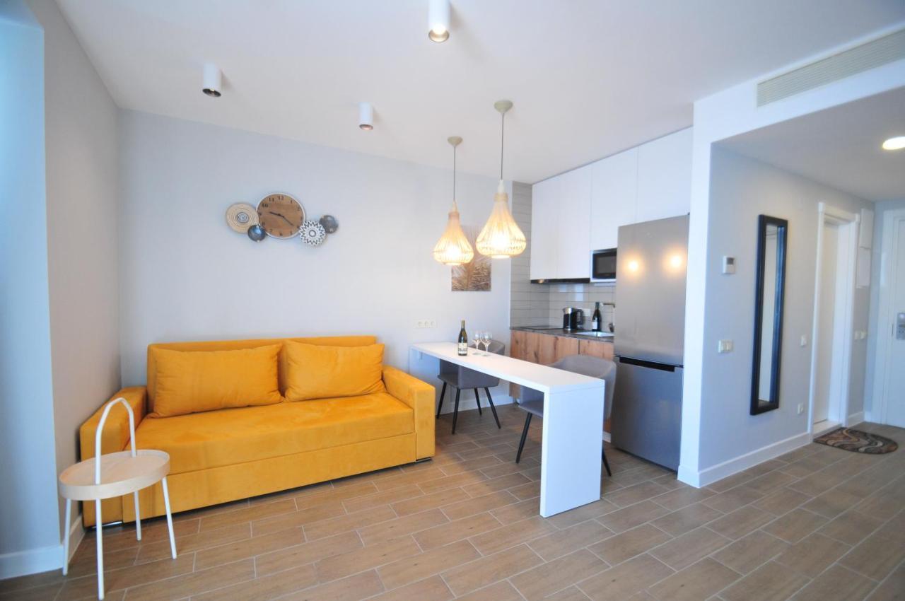 Sea View Apartment Near To The Dancing And Music Fountains Batumi Exterior photo